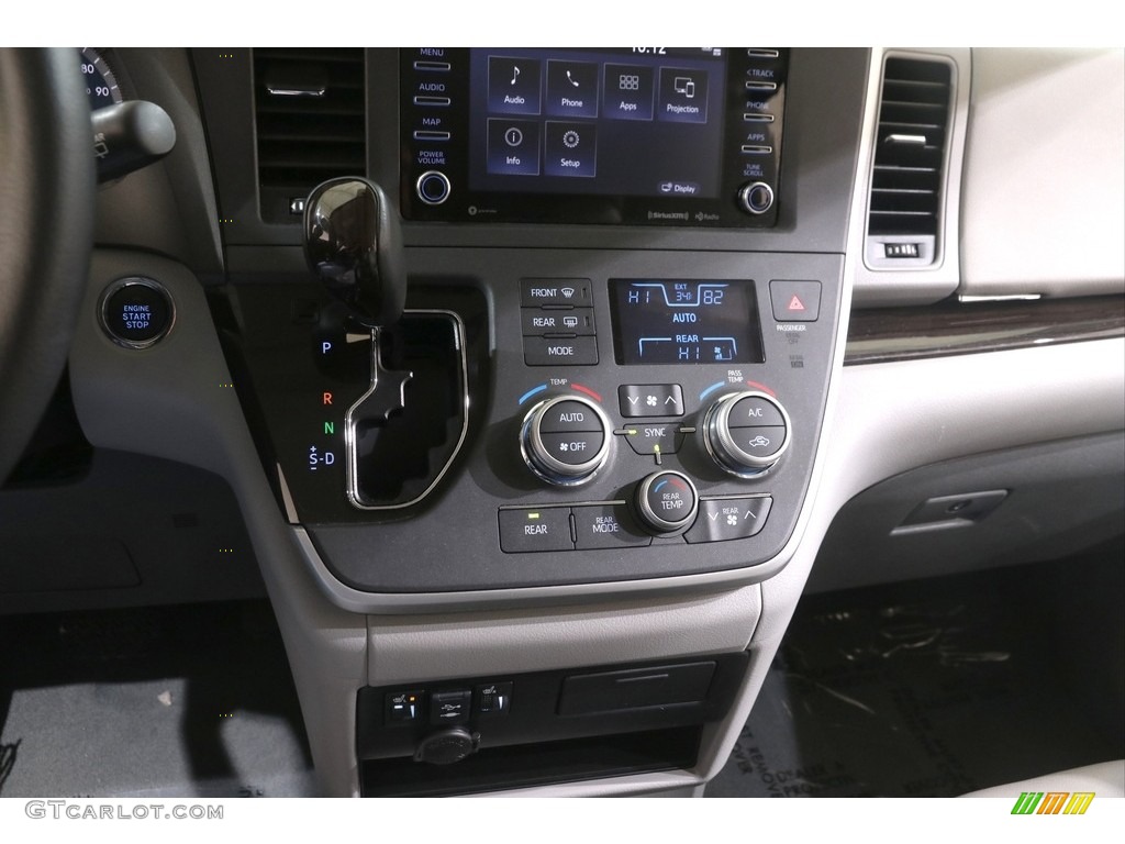 2020 Sienna XLE - Midnight Black Metallic / Ash photo #13