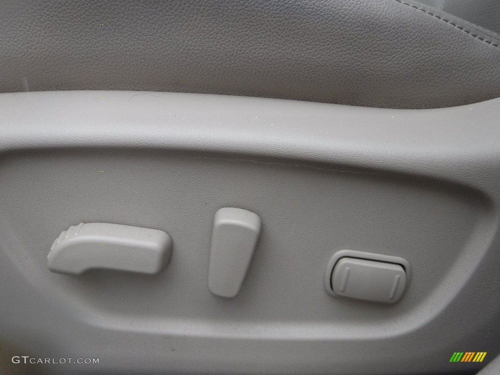 2019 Rogue SL AWD - Scarlet Ember / Charcoal photo #17