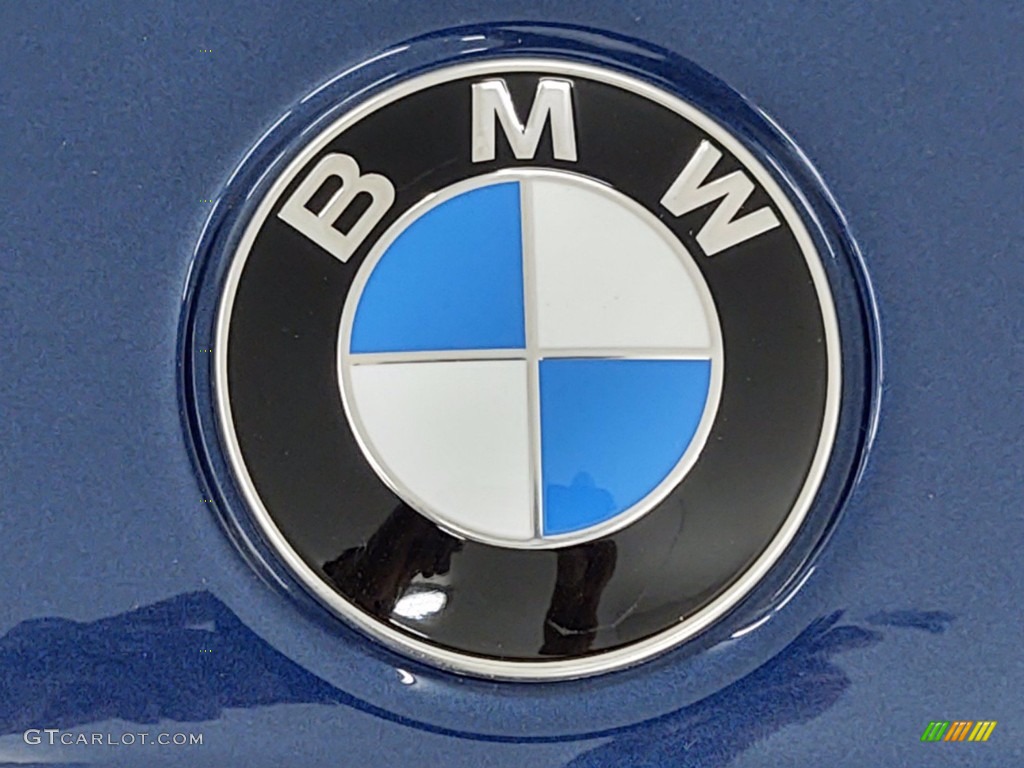 2021 BMW X3 M40i Marks and Logos Photos