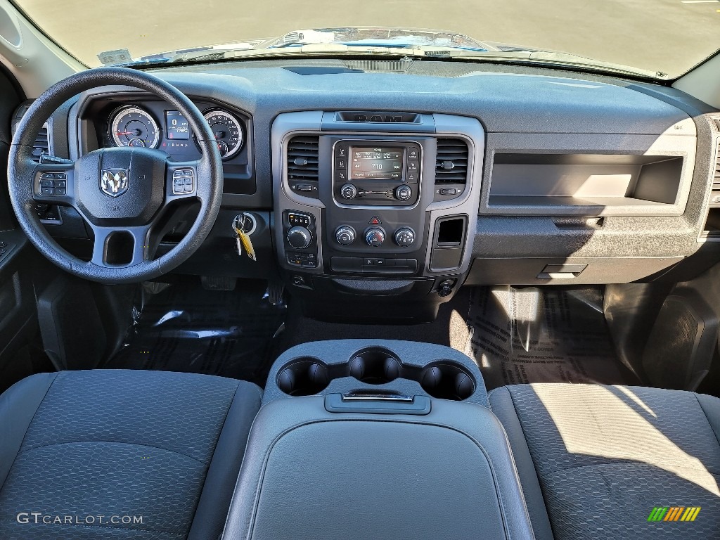 2018 1500 Express Quad Cab 4x4 - Blue Streak Pearl / Black/Diesel Gray photo #6