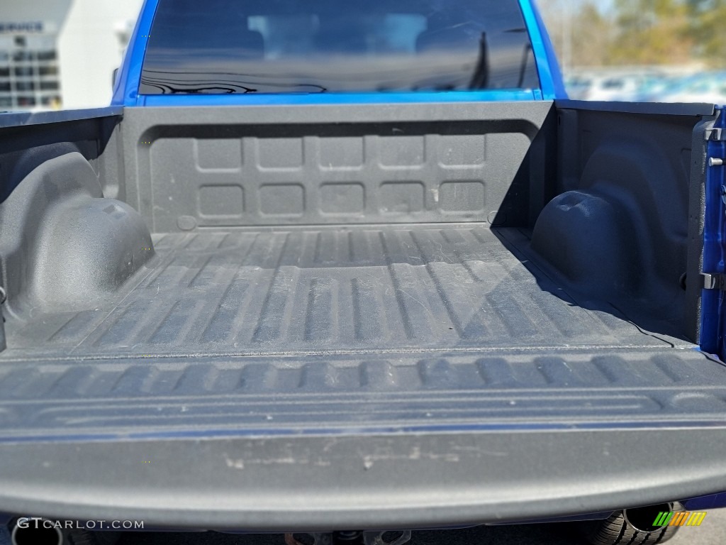2018 1500 Express Quad Cab 4x4 - Blue Streak Pearl / Black/Diesel Gray photo #10