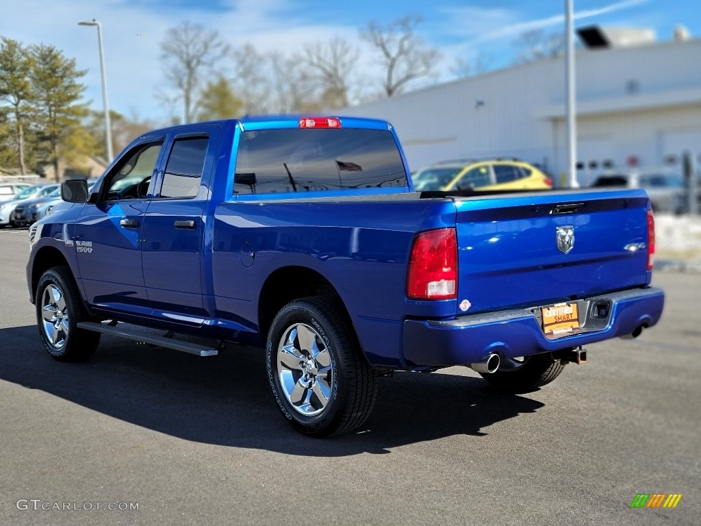 2018 1500 Express Quad Cab 4x4 - Blue Streak Pearl / Black/Diesel Gray photo #17