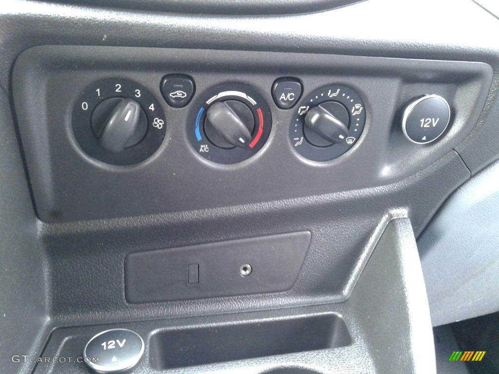2016 Ford Transit 150 Wagon XL LR Long Controls Photos