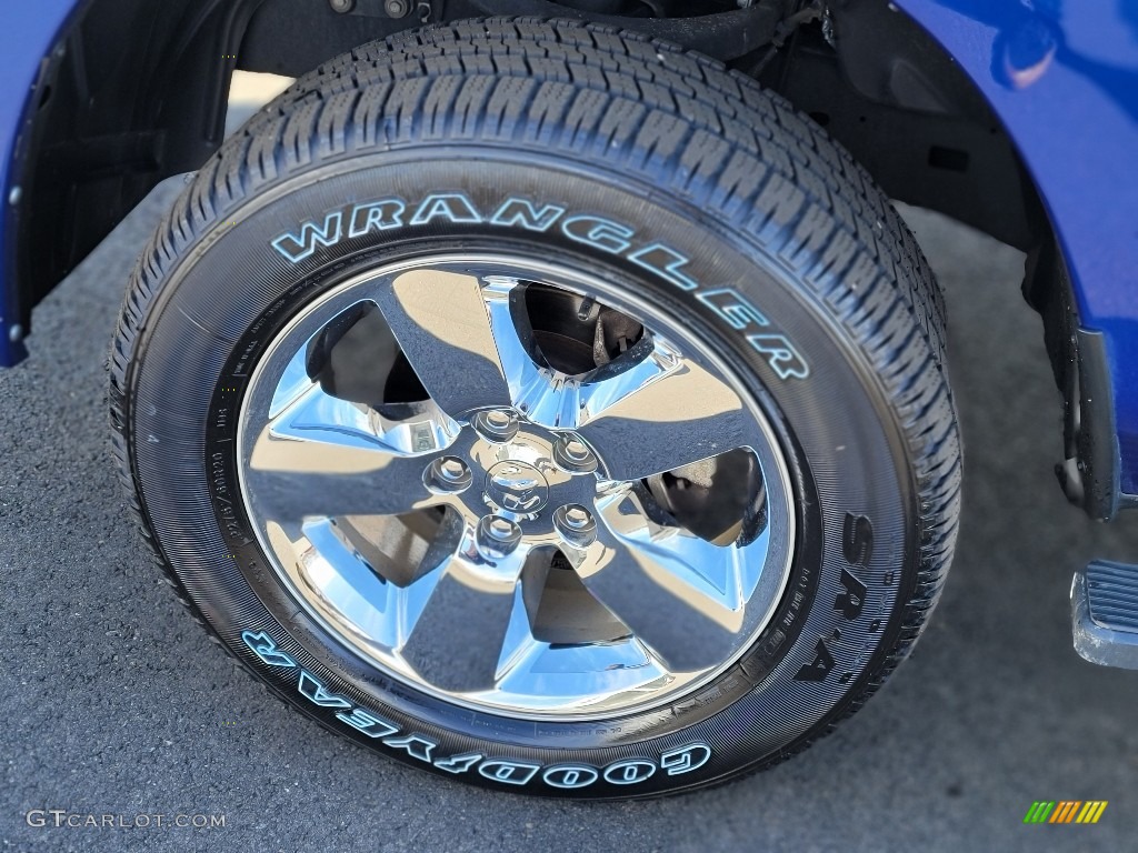 2018 1500 Express Quad Cab 4x4 - Blue Streak Pearl / Black/Diesel Gray photo #30