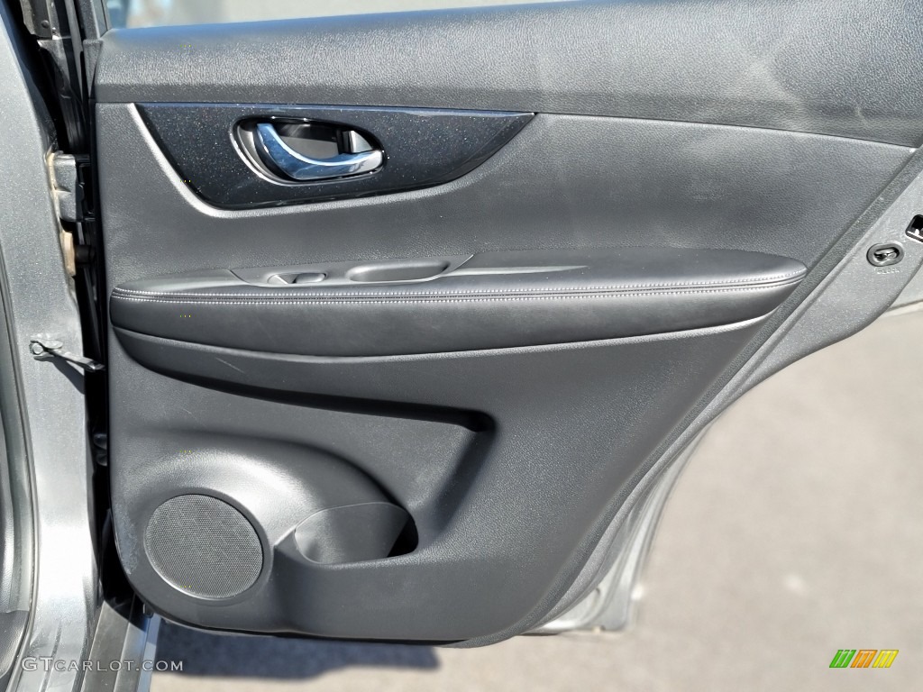 2017 Rogue S AWD - Gun Metallic / Charcoal photo #24