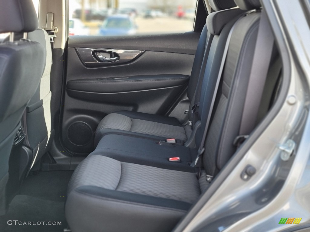 2017 Rogue S AWD - Gun Metallic / Charcoal photo #29