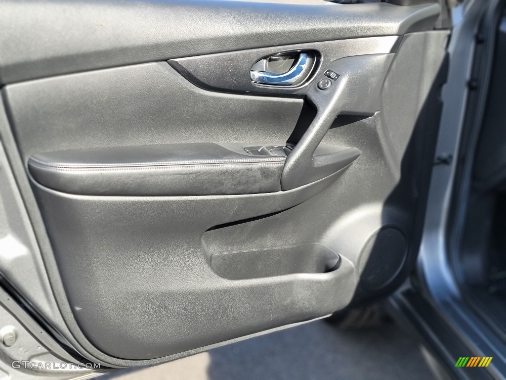 2017 Rogue S AWD - Gun Metallic / Charcoal photo #33