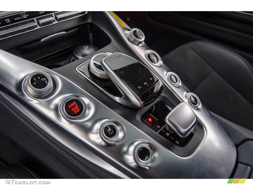 2017 Mercedes-Benz AMG GT Coupe Controls Photos