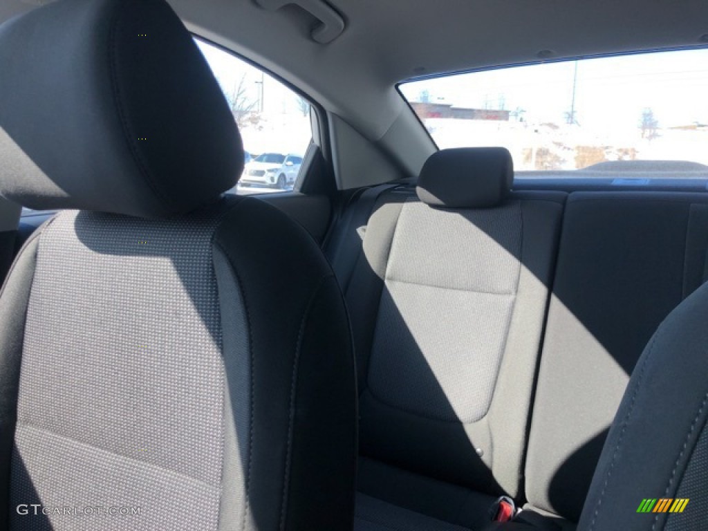 2021 Accent SE - Olympus Silver / Black photo #13