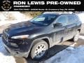 Brilliant Black Crystal Pearl 2016 Jeep Cherokee Latitude 4x4