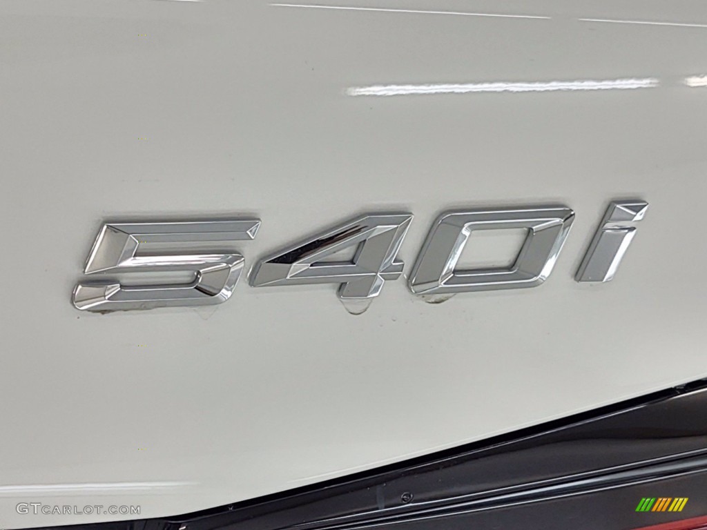 2021 5 Series 540i Sedan - Alpine White / Black photo #24