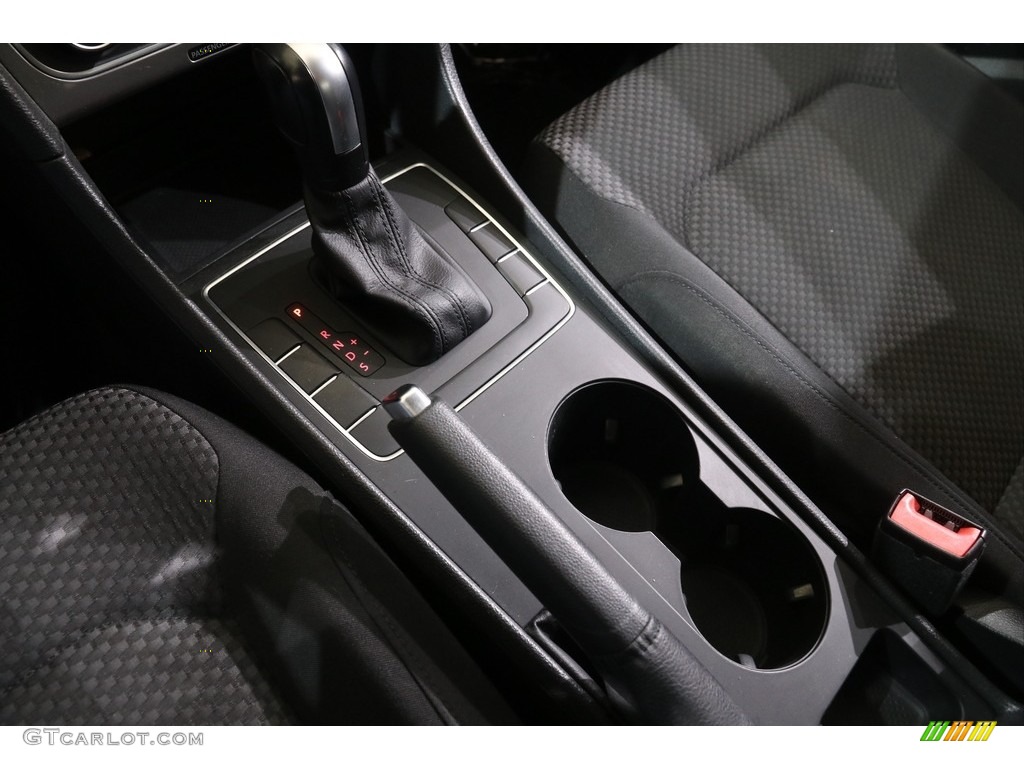2015 Passat S Sedan - Fortana Red Metallic / Titan Black photo #10