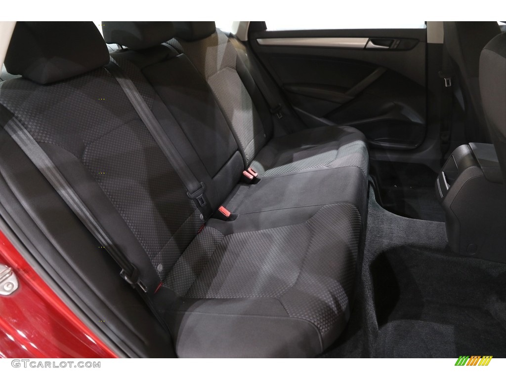 2015 Passat S Sedan - Fortana Red Metallic / Titan Black photo #12