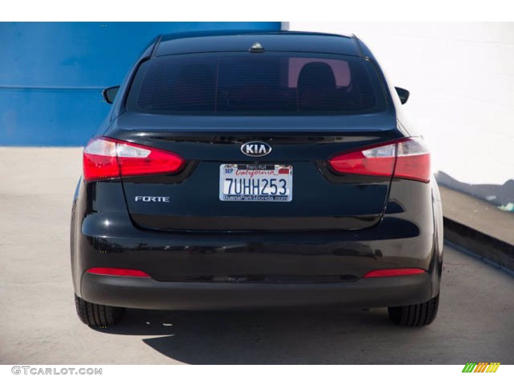 2016 Forte LX Sedan - Aurora Black Pearl / Gray Two-Tone photo #10