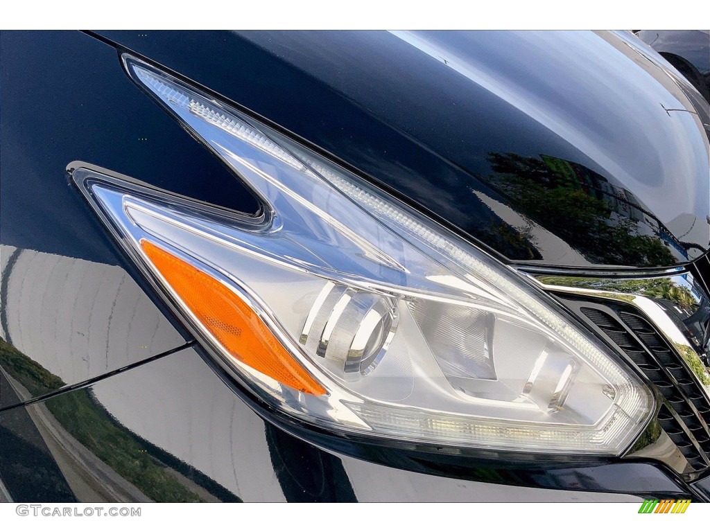 2017 Murano S AWD - Magnetic Black / Graphite photo #67