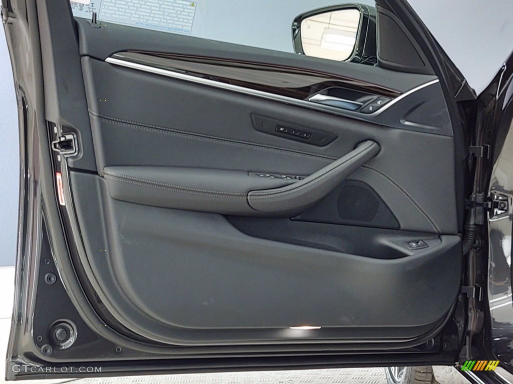 2021 BMW 5 Series 540i Sedan Door Panel Photos