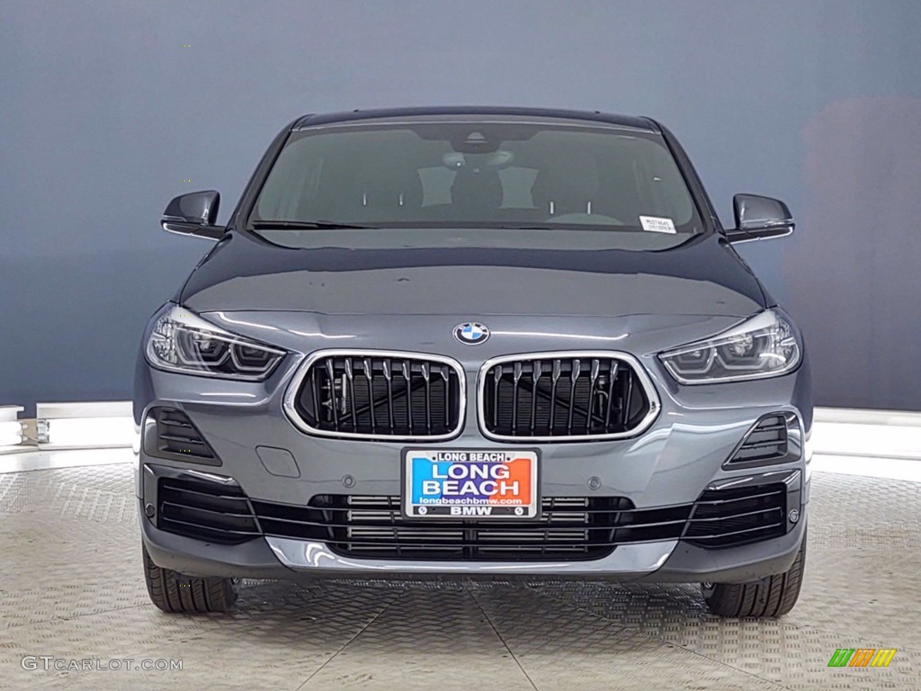 2021 X2 sDrive28i - Mineral Gray Metallic / Black photo #2
