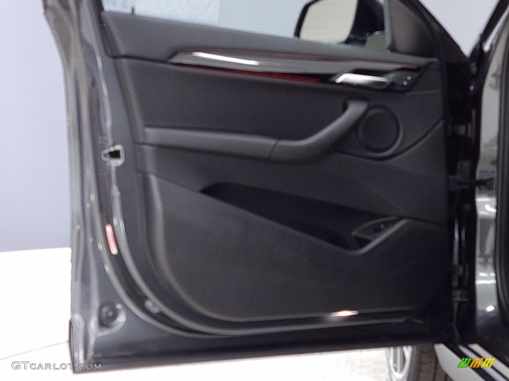 2021 X2 sDrive28i - Mineral Gray Metallic / Black photo #5