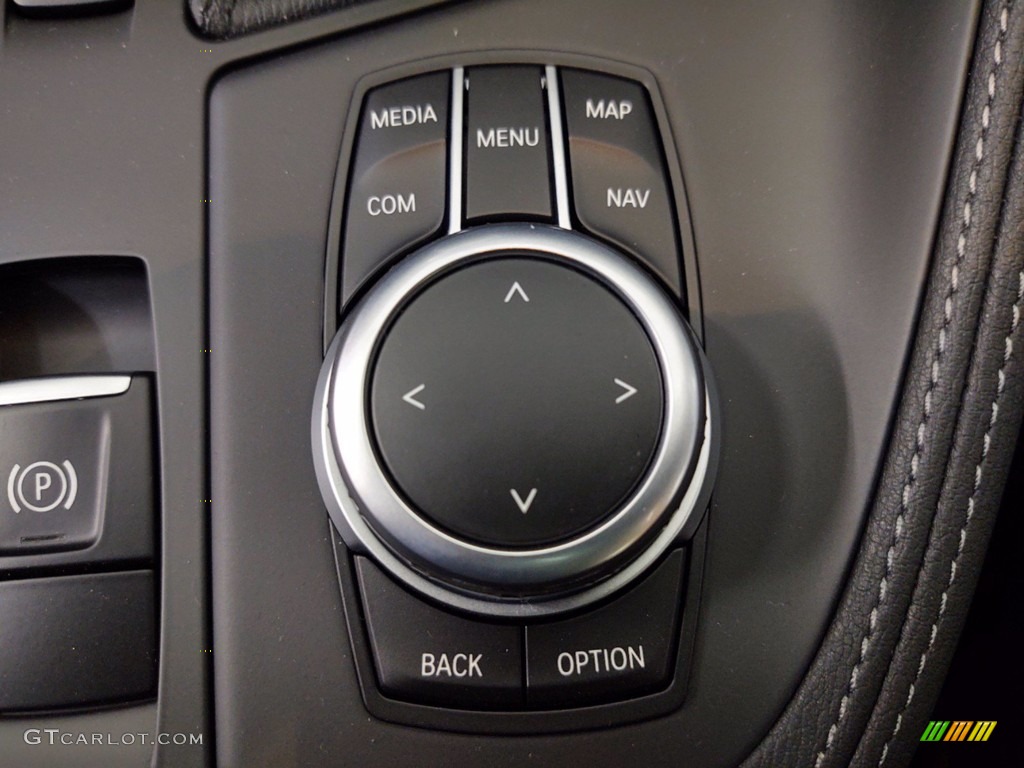 2021 X2 sDrive28i - Mineral Gray Metallic / Black photo #18