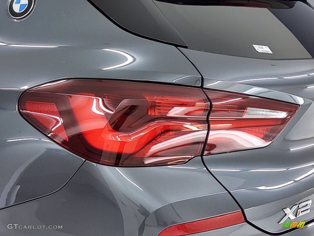 2021 X2 sDrive28i - Mineral Gray Metallic / Black photo #22