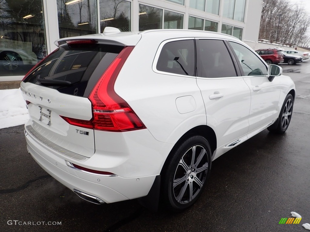 2018 XC60 T5 AWD Inscription - Ice White / Blonde photo #3
