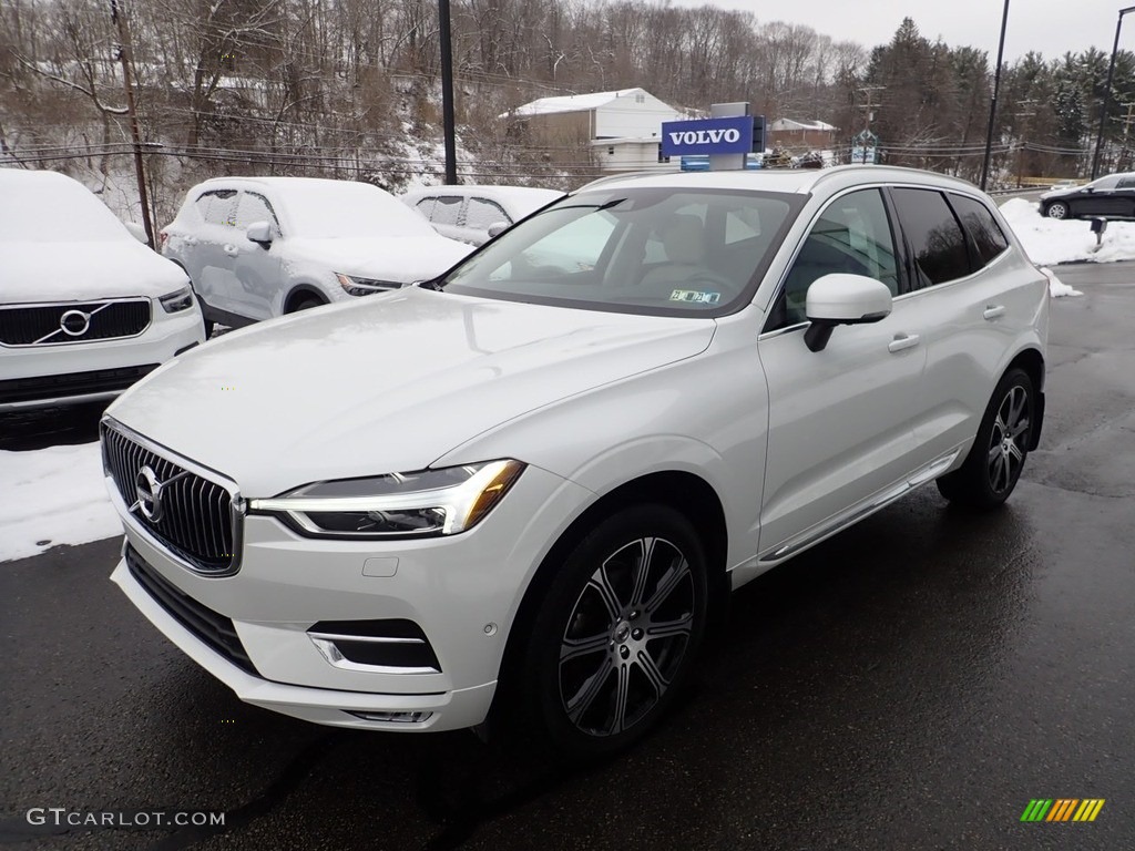 2018 XC60 T5 AWD Inscription - Ice White / Blonde photo #7