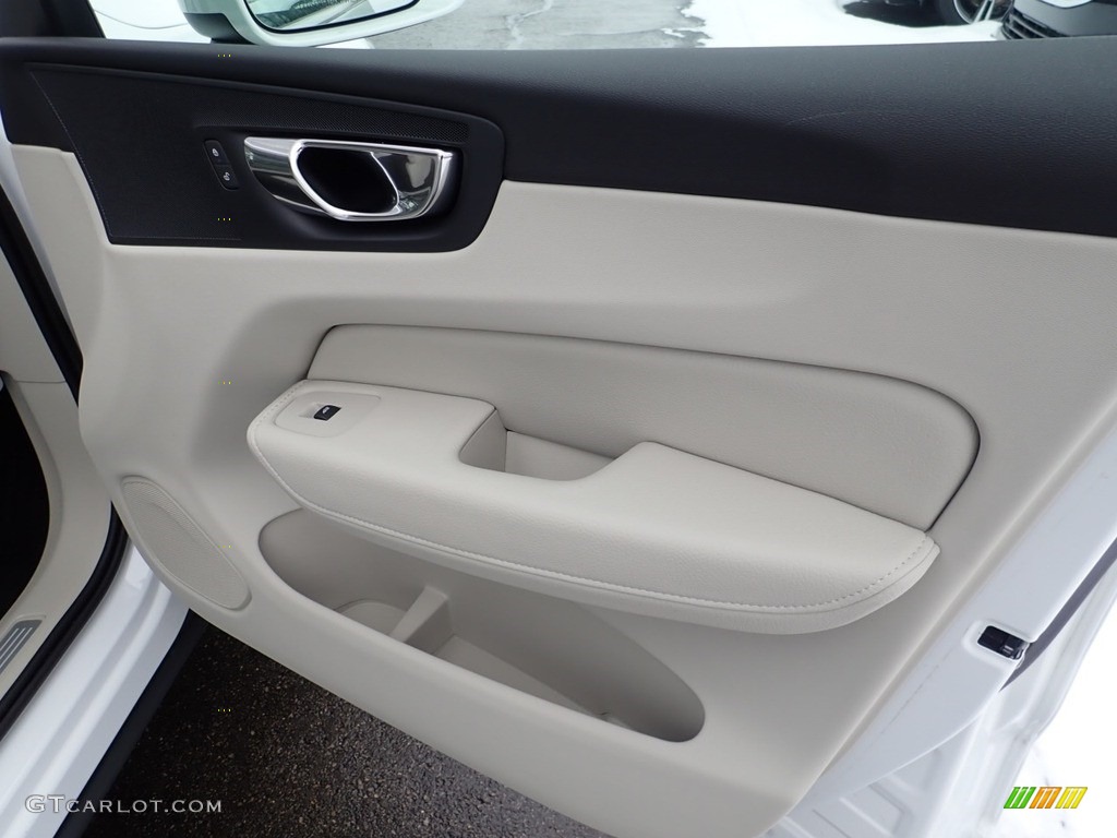 2018 XC60 T5 AWD Inscription - Ice White / Blonde photo #12