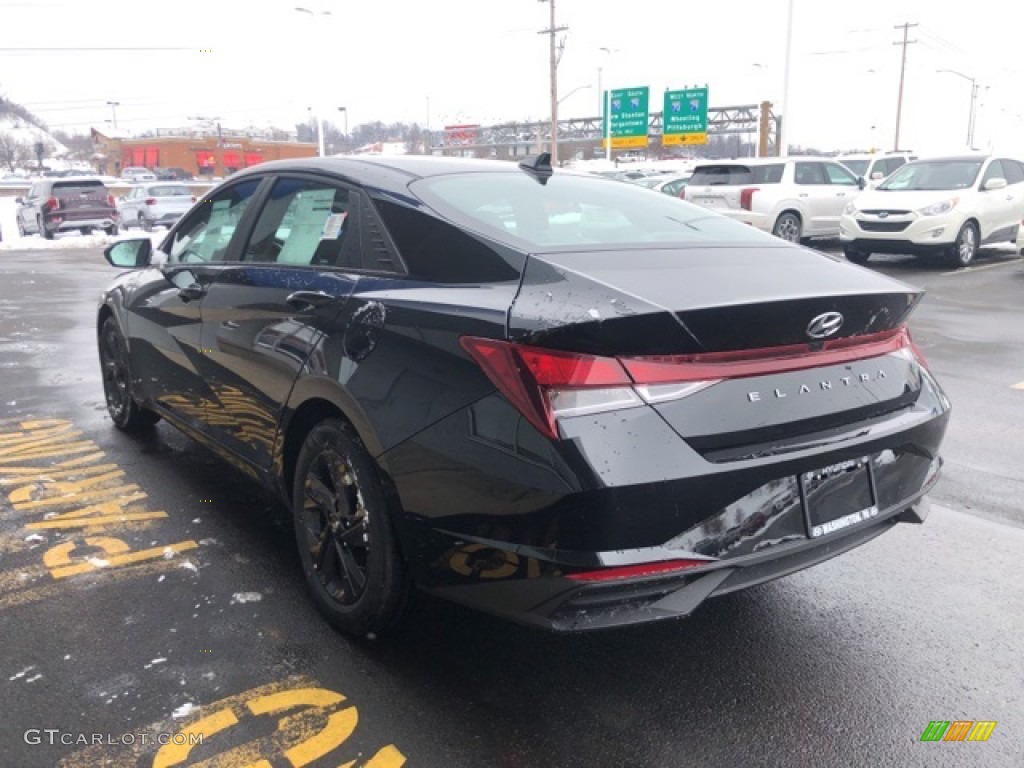 2021 Elantra SEL - Phantom Black / Medium Gray photo #3