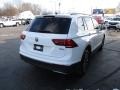 Pure White - Tiguan SE 4MOTION Photo No. 4