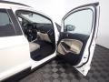 Diamond White - EcoSport SE 4WD Photo No. 40