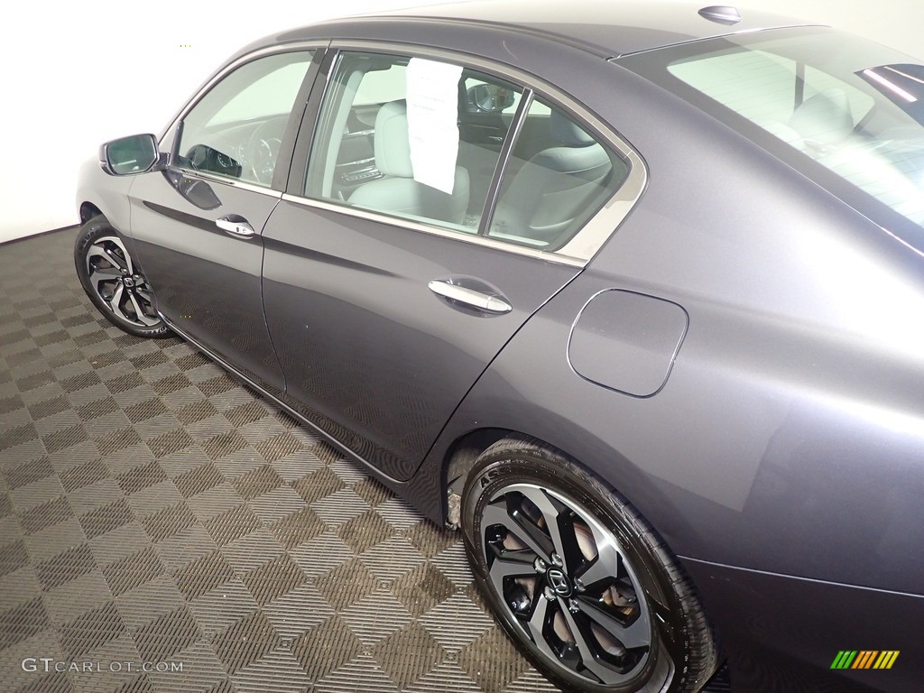 2017 Accord EX-L V6 Sedan - Modern Steel Metallic / Gray photo #22