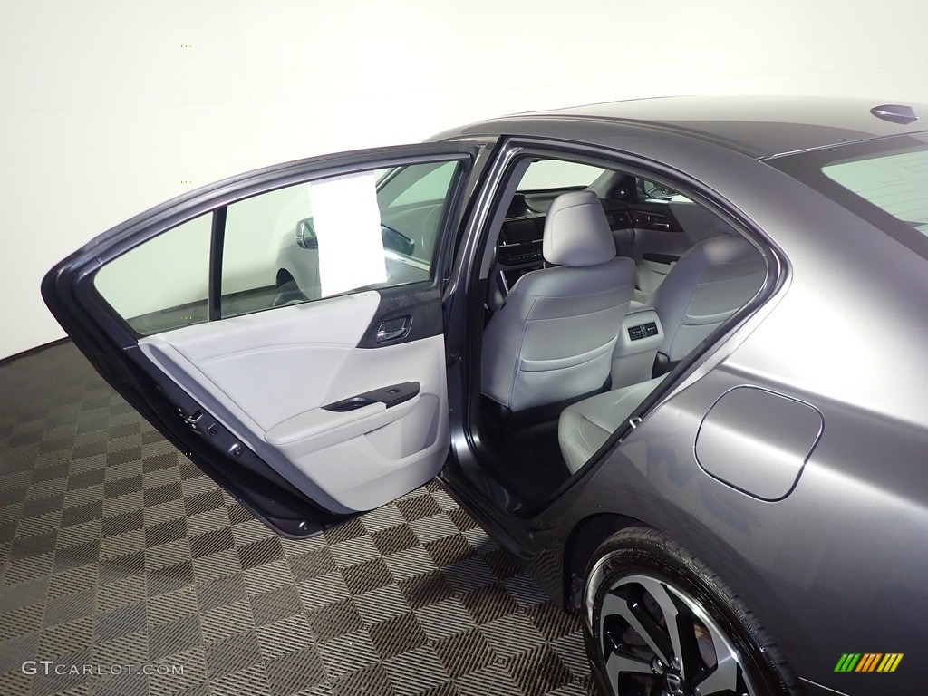 2017 Accord EX-L V6 Sedan - Modern Steel Metallic / Gray photo #39