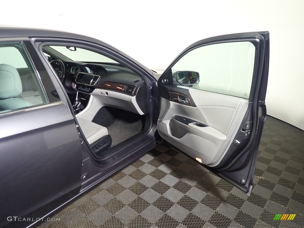 2017 Accord EX-L V6 Sedan - Modern Steel Metallic / Gray photo #43