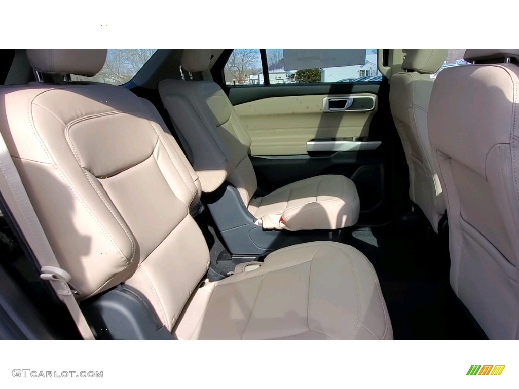 2021 Explorer XLT 4WD - Rapid Red Metallic / Sandstone photo #23