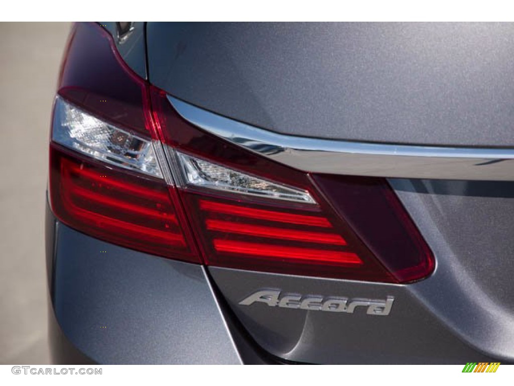 2017 Accord LX Sedan - Modern Steel Metallic / Black photo #12