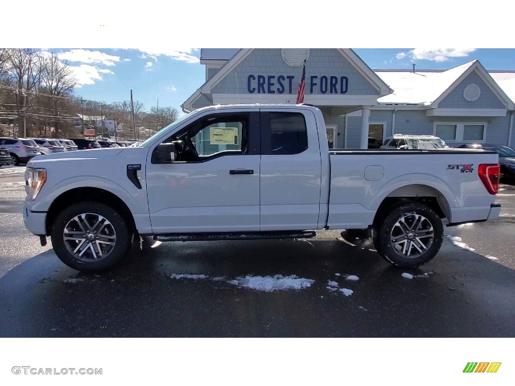 2021 F150 STX SuperCab 4x4 - Oxford White / Black photo #4