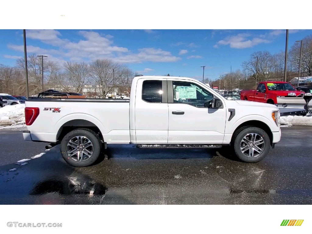 2021 F150 STX SuperCab 4x4 - Oxford White / Black photo #8