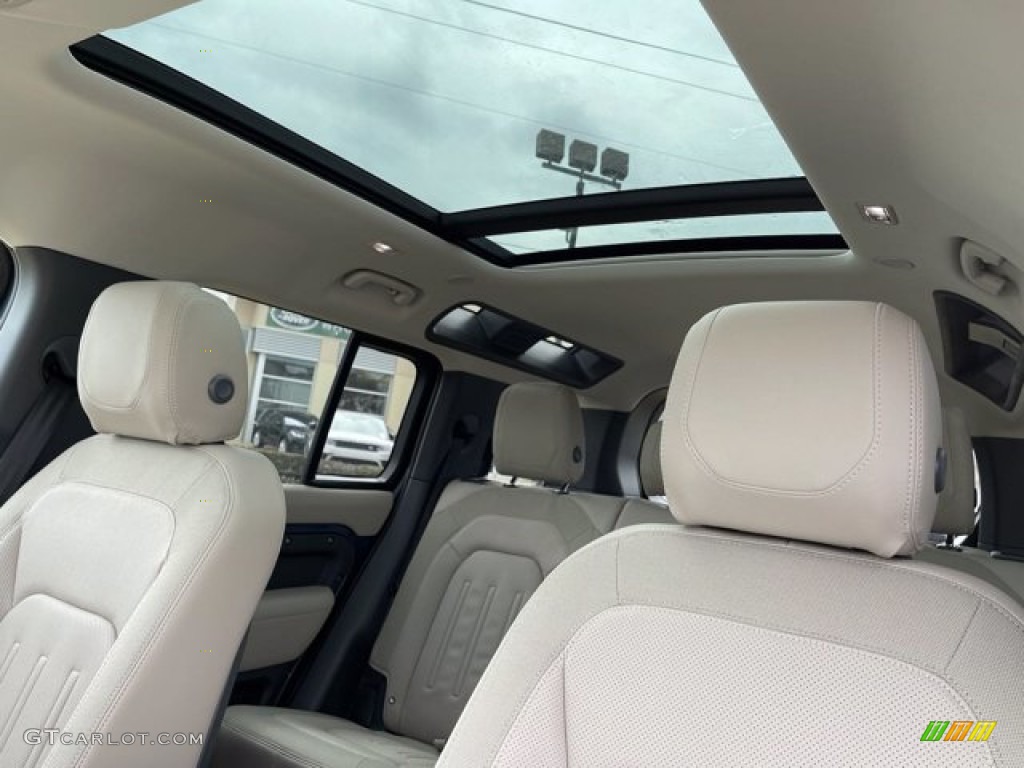 2021 Defender 110 SE - Tasman Blue Metallic / Acorn photo #30