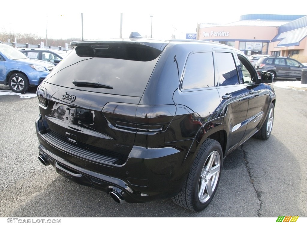 2017 Grand Cherokee SRT 4x4 - Diamond Black Crystal Pearl / Black photo #5