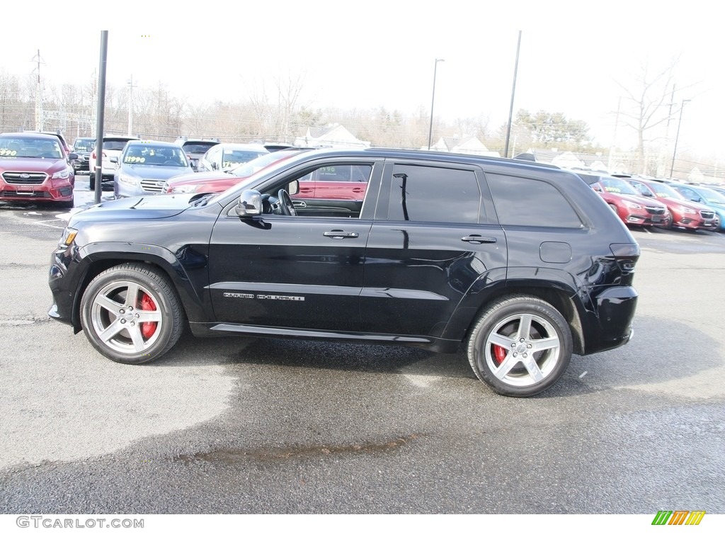 2017 Grand Cherokee SRT 4x4 - Diamond Black Crystal Pearl / Black photo #8