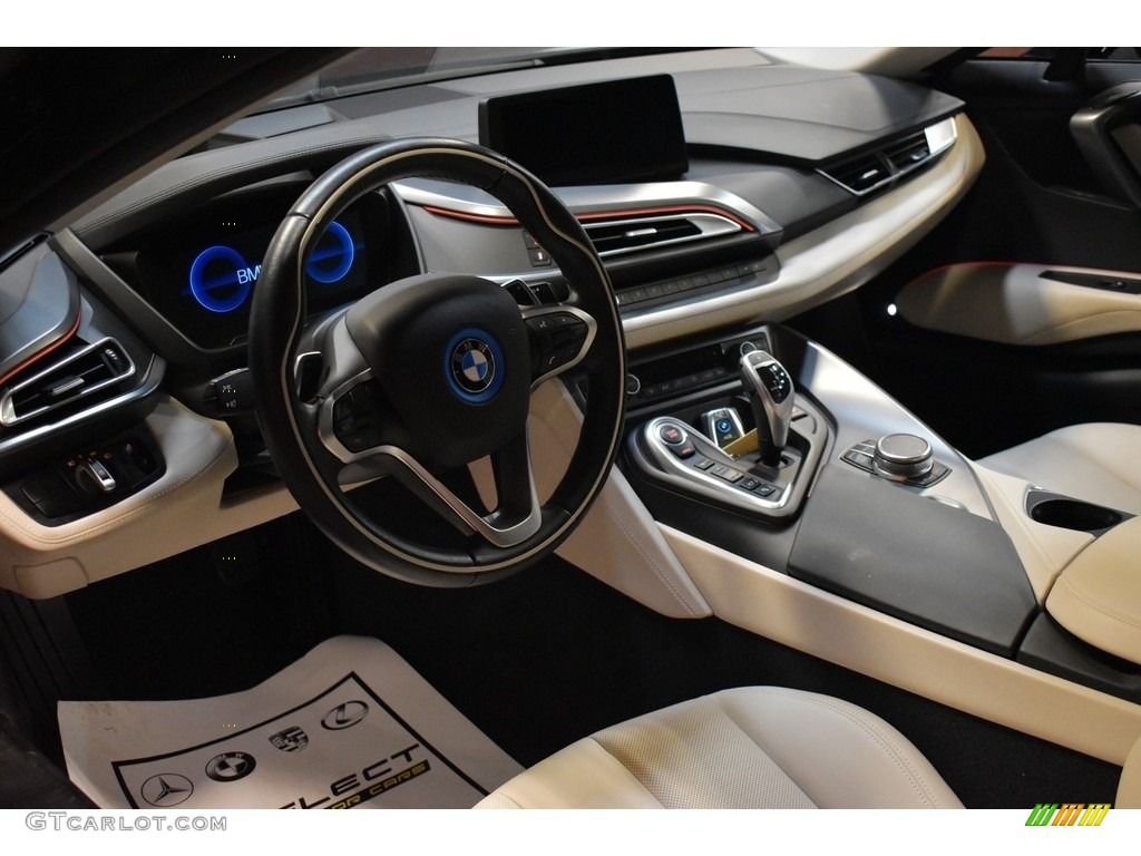 2017 i8  - Crystal White Pearl Metallic / Giga Ivory White photo #8