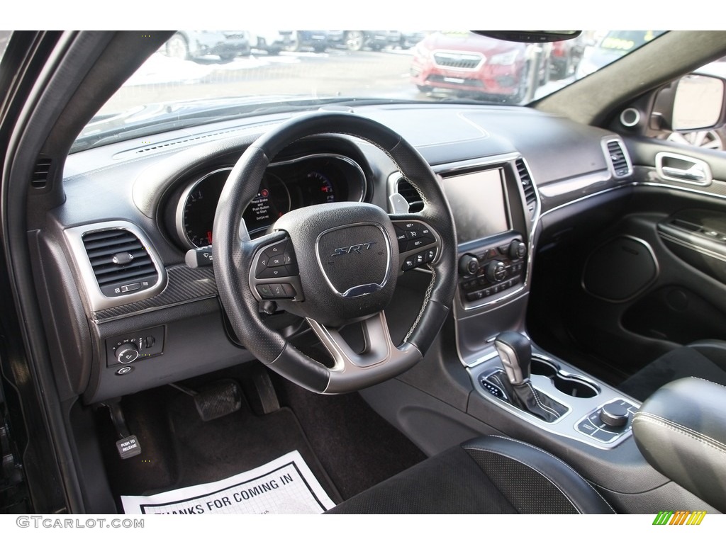 2017 Grand Cherokee SRT 4x4 - Diamond Black Crystal Pearl / Black photo #10