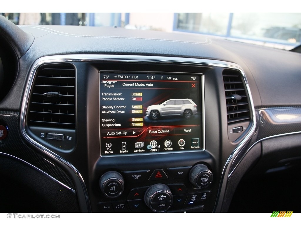 2017 Grand Cherokee SRT 4x4 - Diamond Black Crystal Pearl / Black photo #22