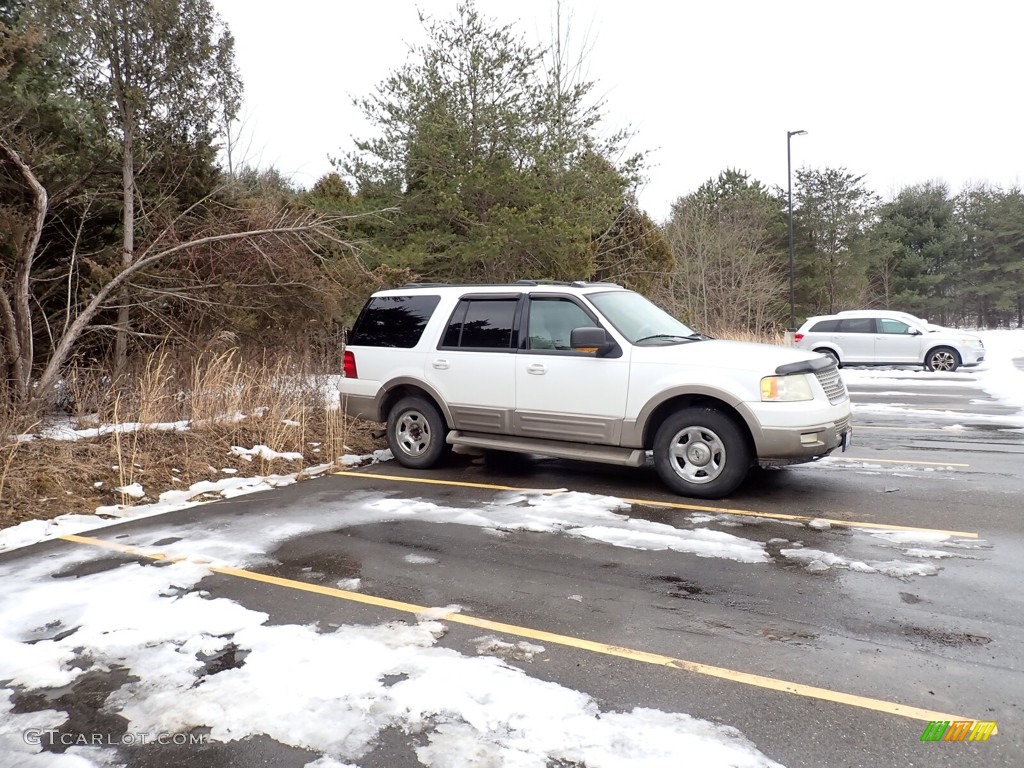 2003 Expedition Eddie Bauer 4x4 - Oxford White / Medium Parchment photo #4