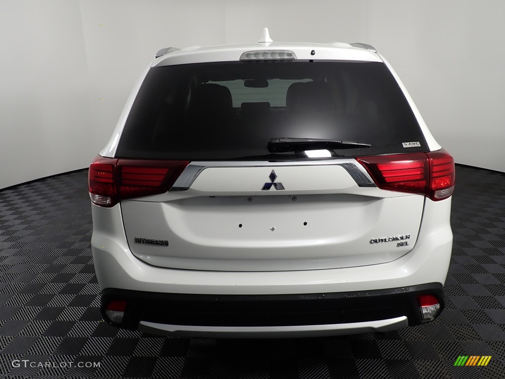 Diamond White Pearl 2017 Mitsubishi Outlander SEL S-AWC Exterior Photo #141163483