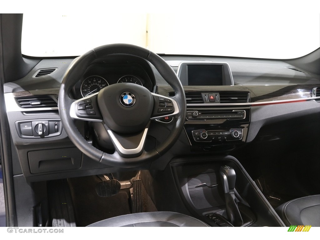 2018 X1 xDrive28i - Mediterranean Blue Metallic / Black photo #6