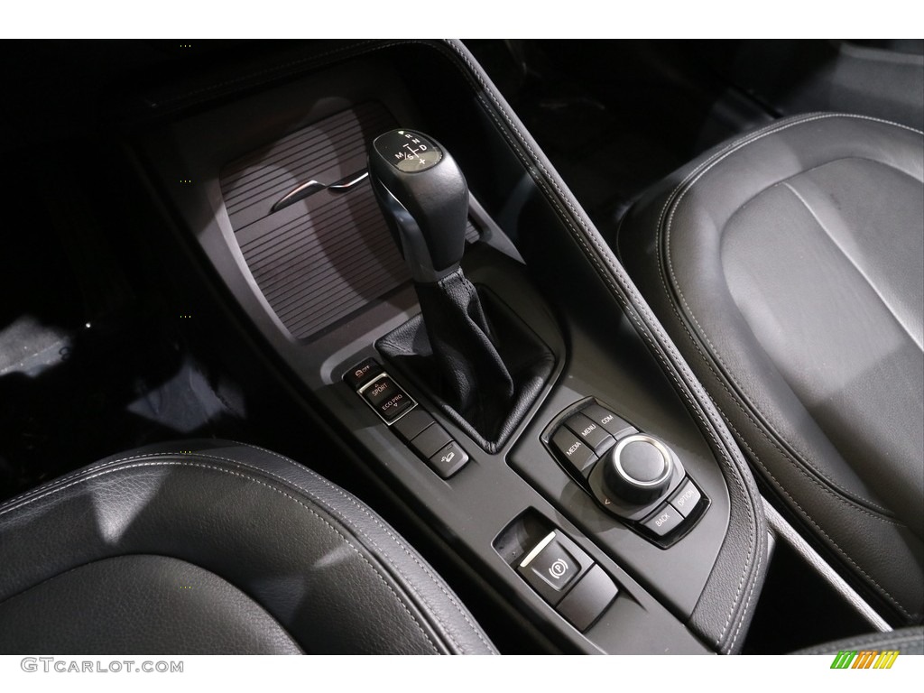 2018 X1 xDrive28i - Mediterranean Blue Metallic / Black photo #16
