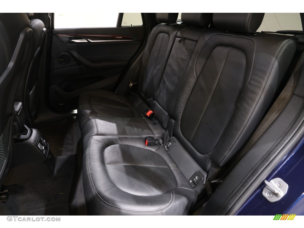 2018 X1 xDrive28i - Mediterranean Blue Metallic / Black photo #21