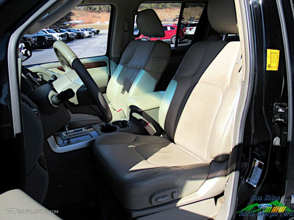2010 Pathfinder LE - Super Black / Cafe Latte photo #11