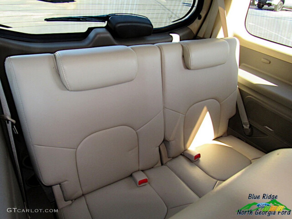 2010 Pathfinder LE - Super Black / Cafe Latte photo #14